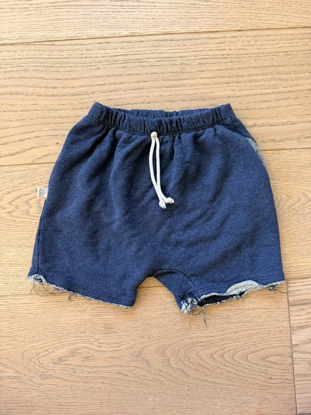 Childhoods boy shorts: Kids blue pocket Cotton Shorts